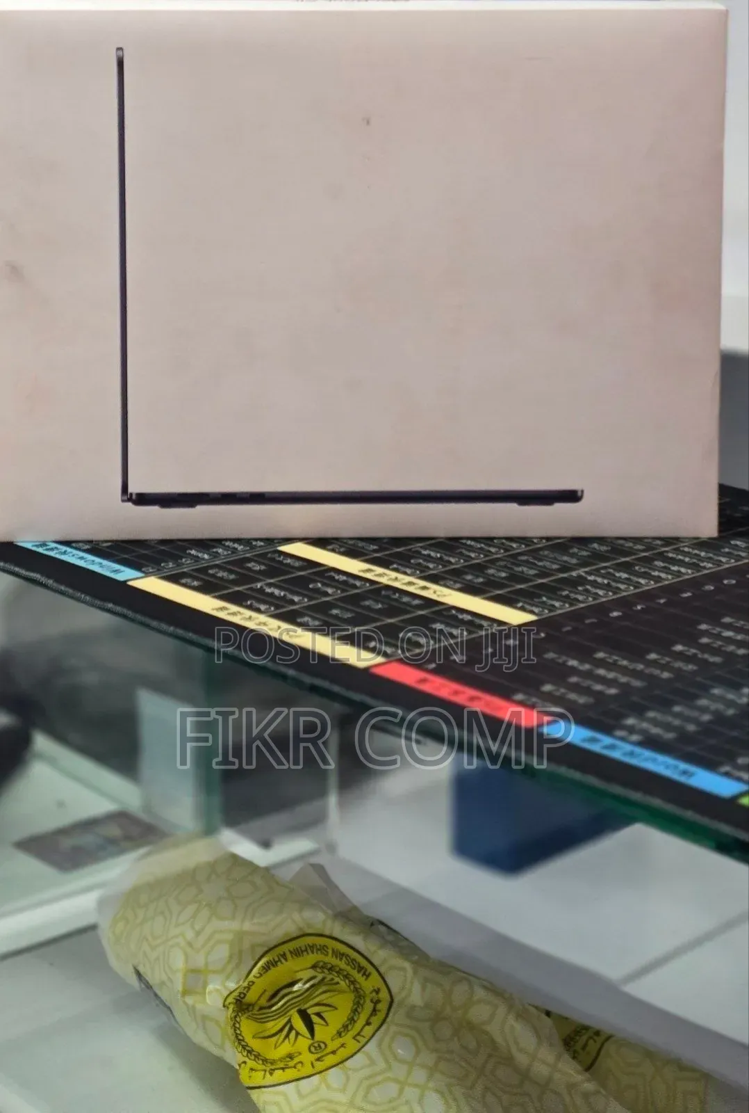 New Laptop Apple MacBook Air 2025 M4 16GB Intel Core i7 SSD 256GB