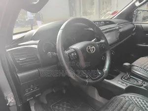 Toyota Hilux 2018 Gray