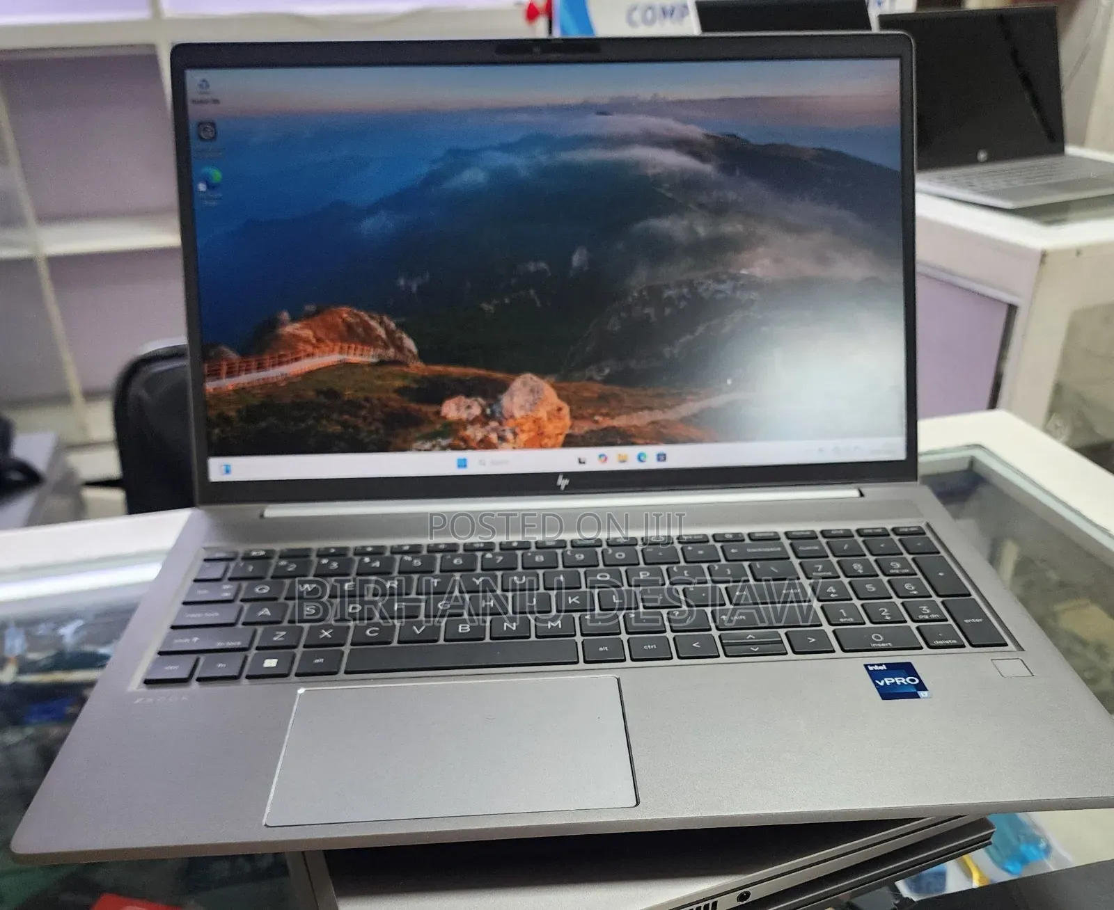 New Laptop HP ZBook Studio 32GB Intel Core i9 SSD 512GB