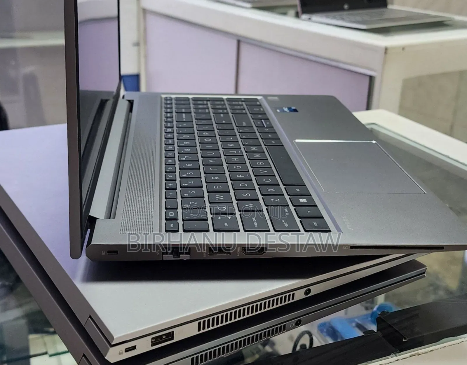 New Laptop HP ZBook Studio 32GB Intel Core i9 SSD 512GB