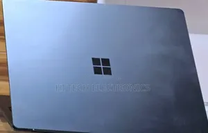 New Laptop Microsoft Surface 16GB Intel Core i7 SSD 256GB