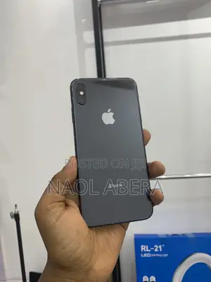 New Apple iPhone XS Max 64 GB Black
