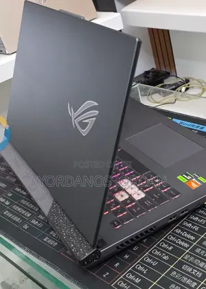 New Laptop Asus ROG Strix G17 16GB AMD Ryzen 9 SSD 1T