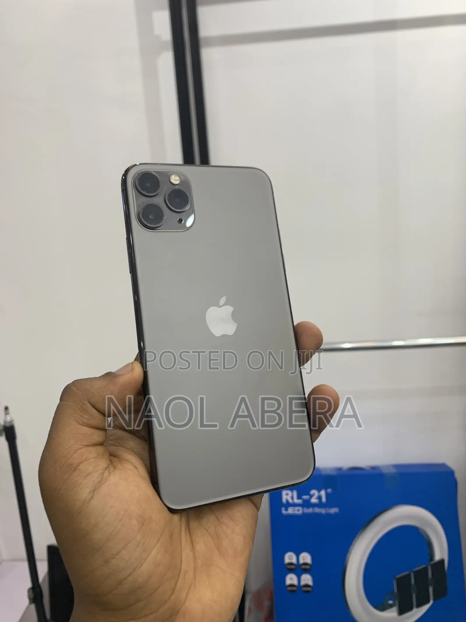 New Apple iPhone 11 Pro Max 256 GB
