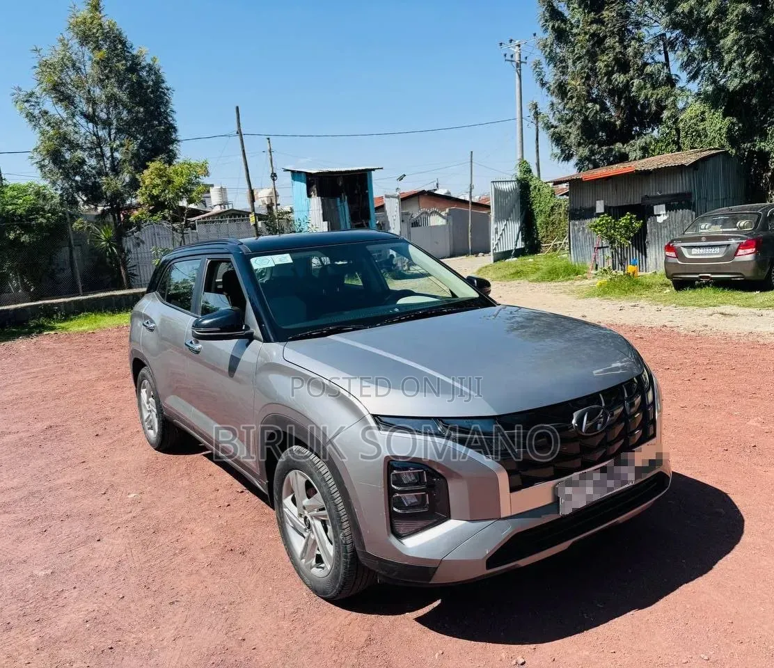 Hyundai Creta 2023 Silver