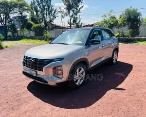 Hyundai Creta 2023 Silver