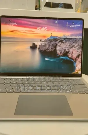 New Microsoft Surface Laptop 7 16GB Qualcomm Snapdragon X Elite 512GB