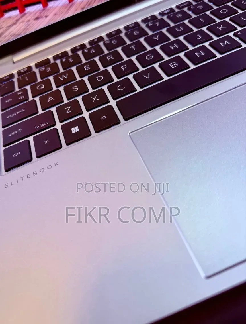 New Laptop HP EliteBook 840 G10 16GB Intel Core i7 SSD 1T