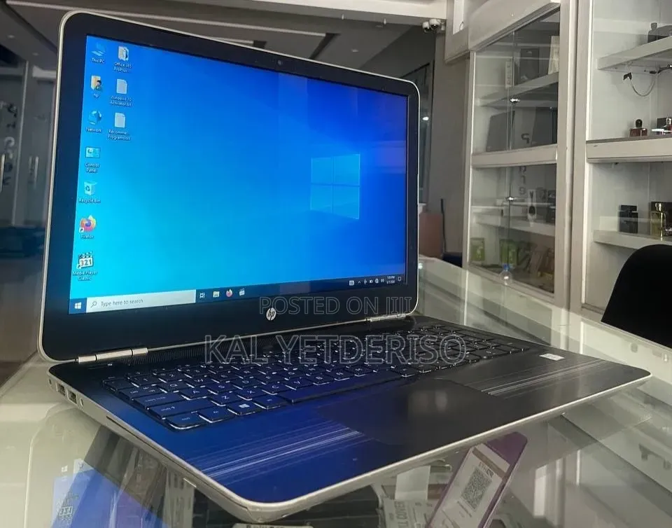 New Laptop HP 8GB Intel Core i5 SSD 256GB
