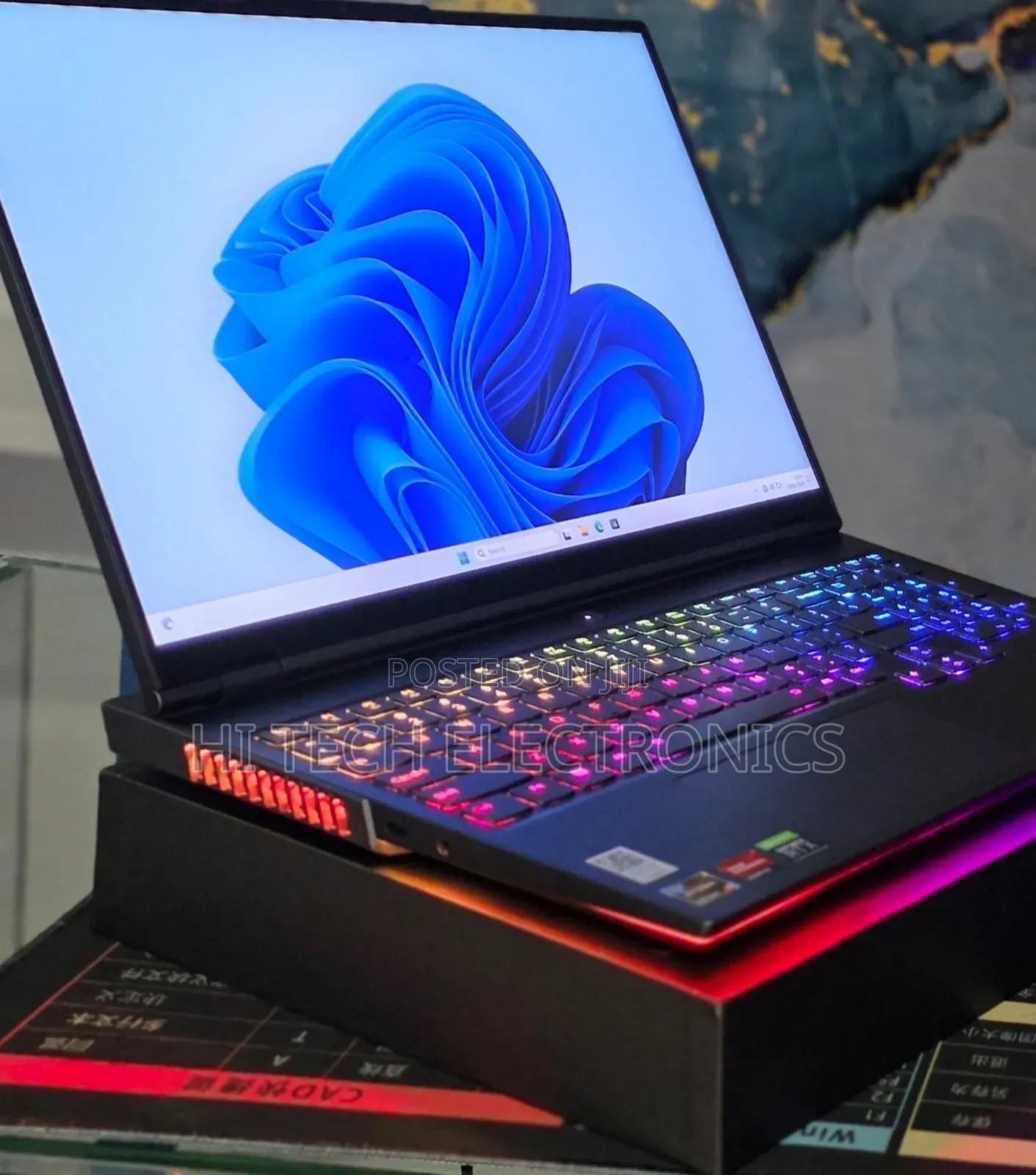 New Laptop Lenovo Legion 9 32GB AMD Ryzen 9 SSD 1T