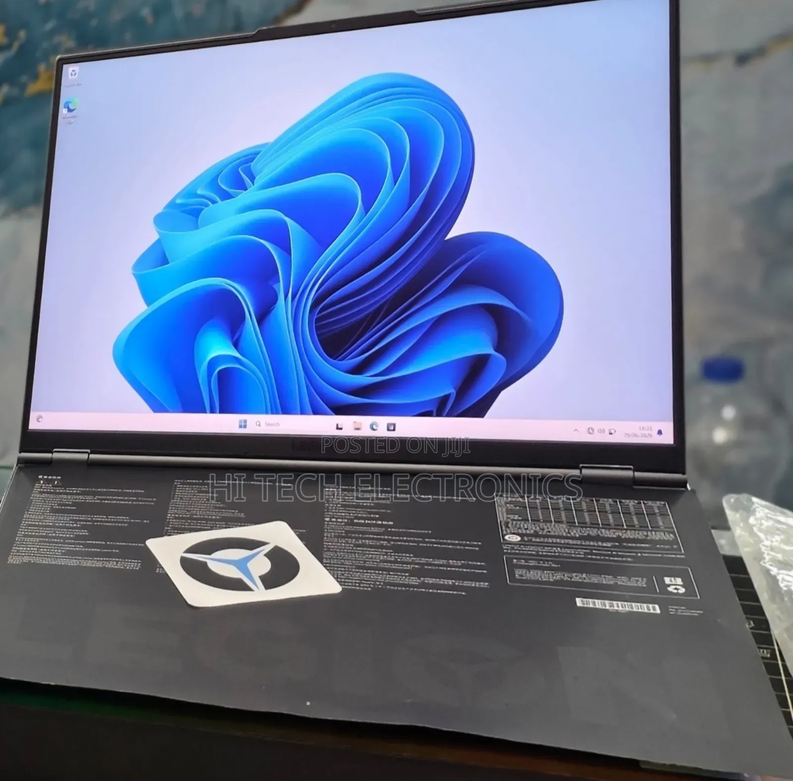 New Laptop Lenovo Legion 9 32GB AMD Ryzen 9 SSD 1T
