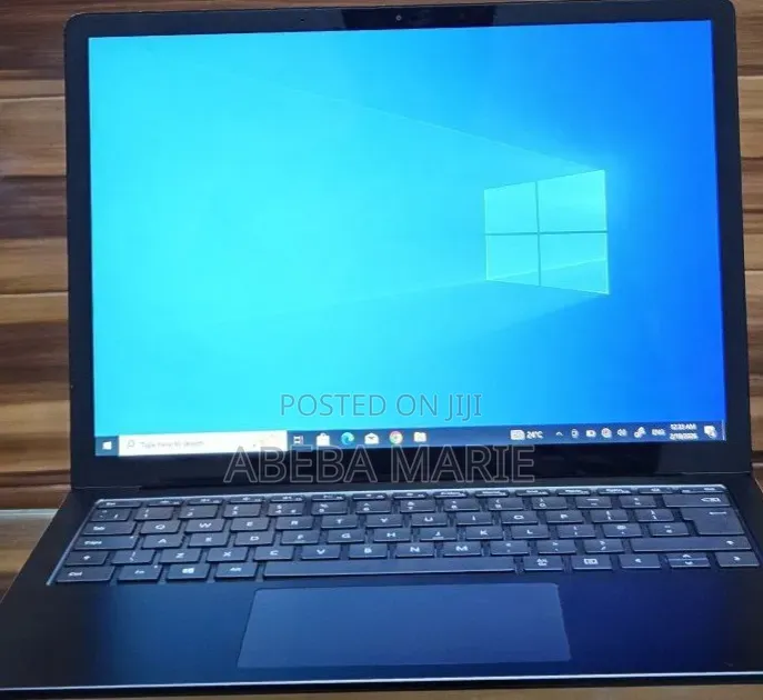 New Laptop Microsoft Surface 16GB Intel Core i7 SSD 256GB