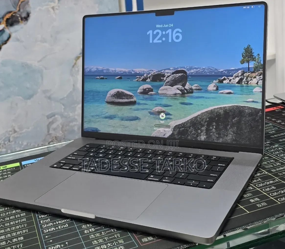 New Laptop Apple MacBook Pro 2021 M1 32GB Apple M1 Pro SSD 512GB