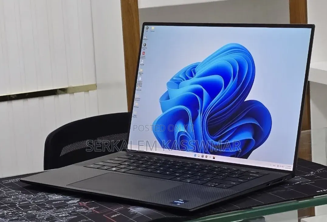 New Laptop Dell 16GB Intel Core i7 SSD 1T