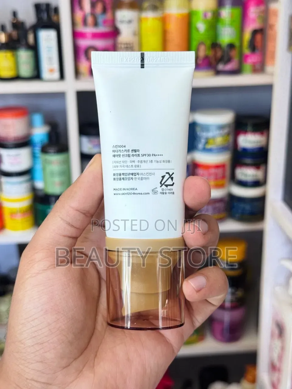 Skin1004 Madagascar Centella Air-Fit Suncream Light