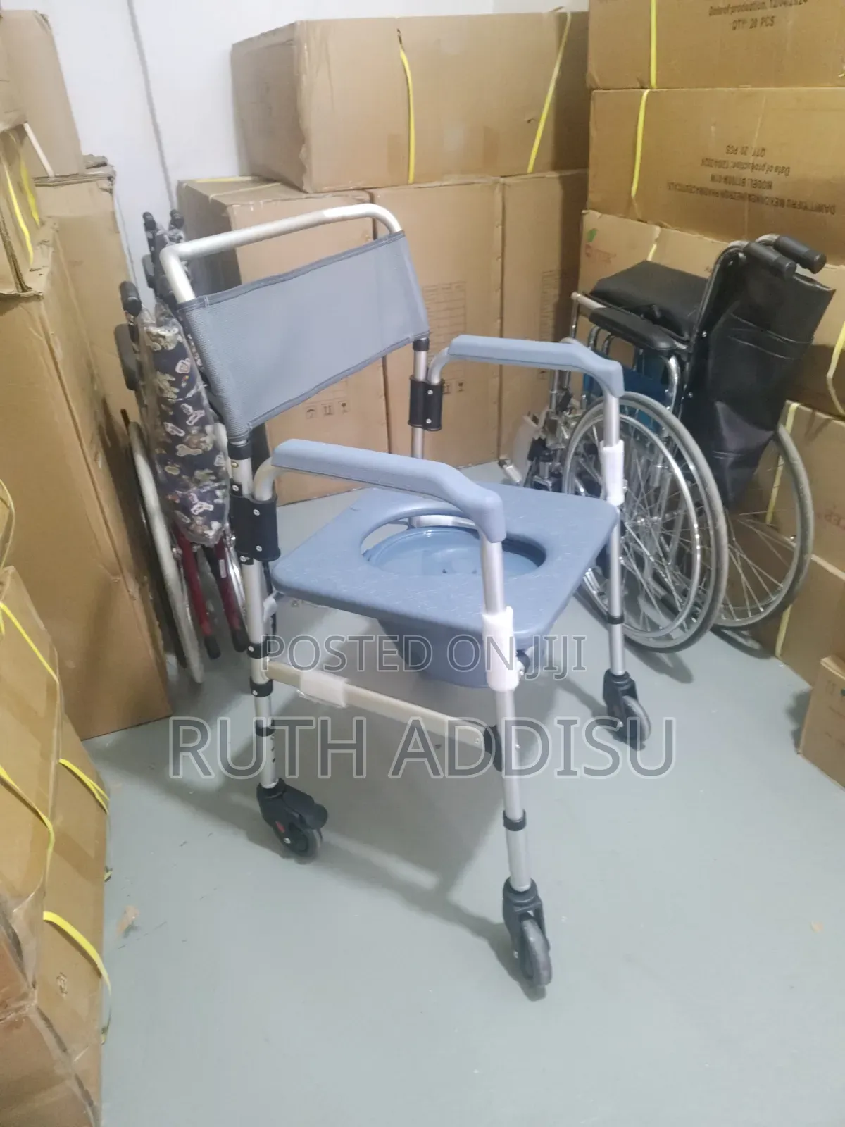Bedside Commode Chair, Rolling Shower Wheelchair, Foldable Height