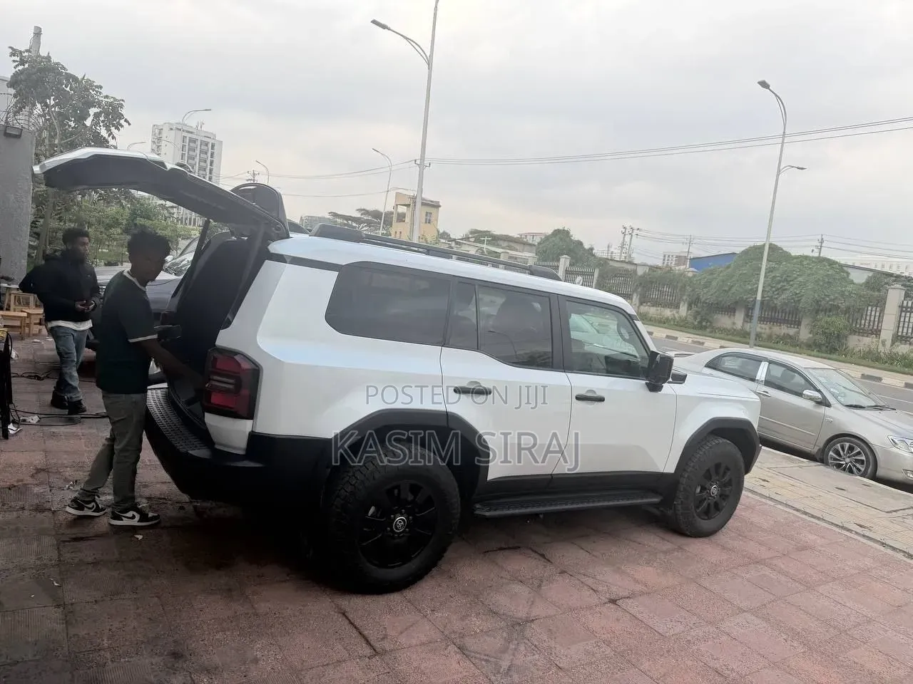 Toyota Land Cruiser Prado 2025 White