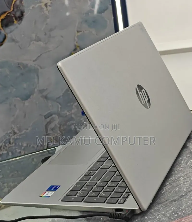 New Laptop HP Stream Notebook 16GB Intel Core i5 SSD 1T