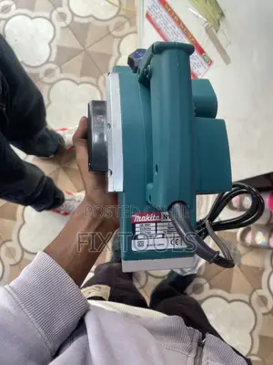 Makita Wood Planer Machine 600 Watt