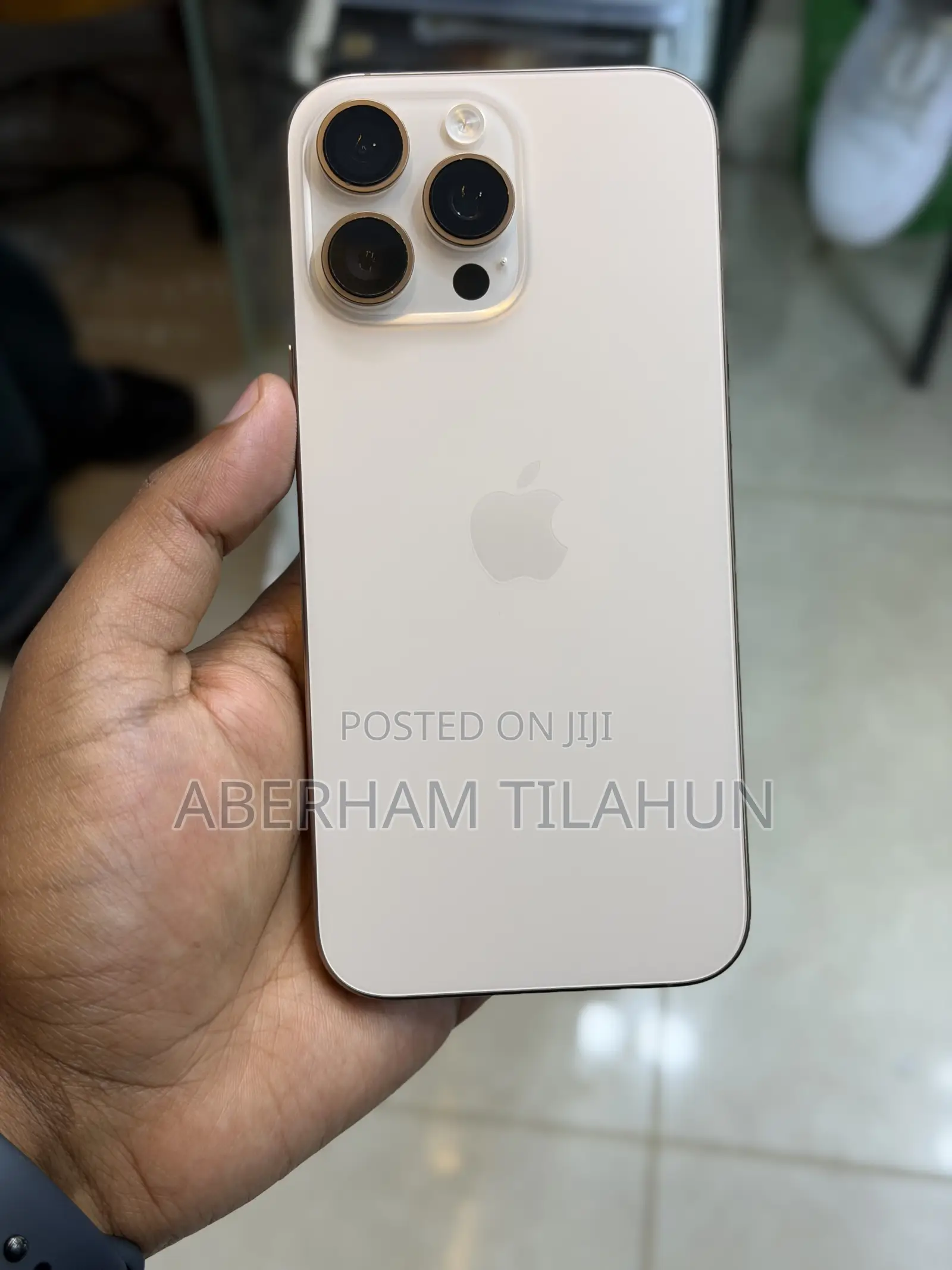 Apple iPhone 16 Pro Max 256 GB Gold