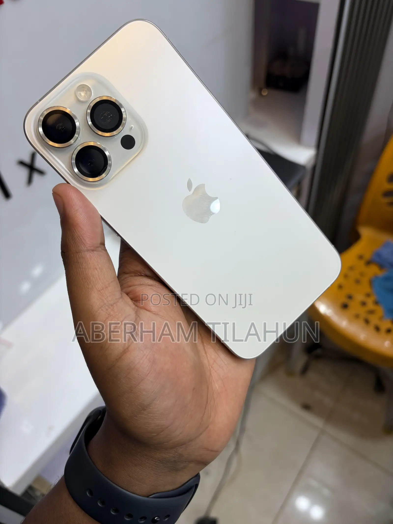 Apple iPhone 15 Pro Max 256 GB White