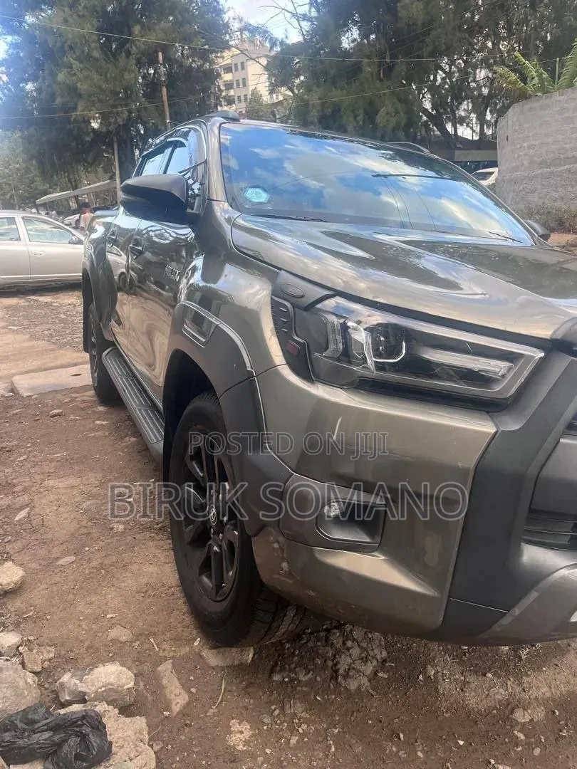 Toyota Hilux 2025