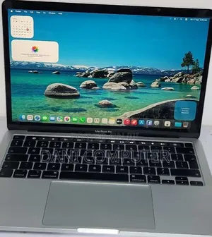 New Laptop Apple MacBook 2020 16GB Intel Core i7 SSD 512GB