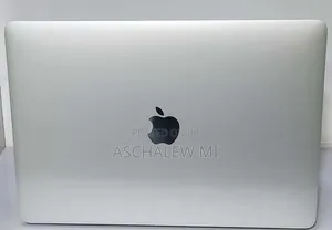 New Laptop Apple MacBook Pro 2020 16GB Intel Core i7 SSD 512GB