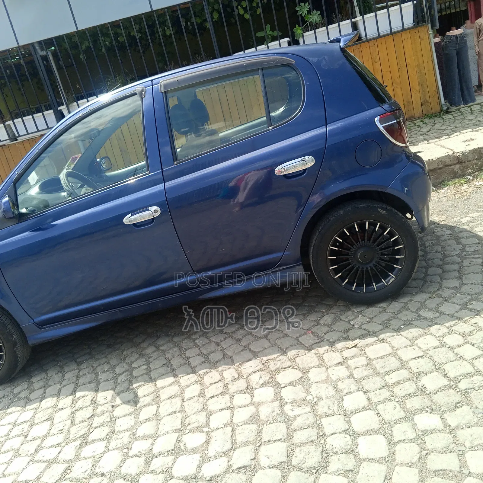 Toyota Vitz 2001 Blue