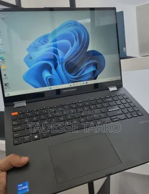 New Laptop Asus Vivobook 15 16GB Intel Core i5 SSD 512GB
