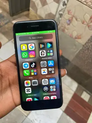 Apple iPhone 8 128 GB Black