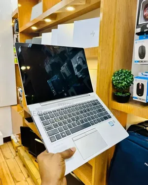 New Laptop HP Pavilion 15 8GB Intel Core i5 HDD+SSD 1T