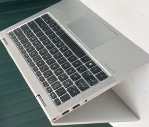 New Laptop HP EliteBook 830 G8 32GB Intel Core i7 SSD 512GB
