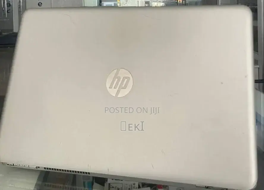 Laptop HP Pavilion 13 8GB Intel Core i5 HDD 1T