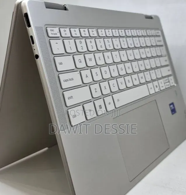 New Laptop Lenovo 16GB Intel Core Ultra 7 SSD 1T