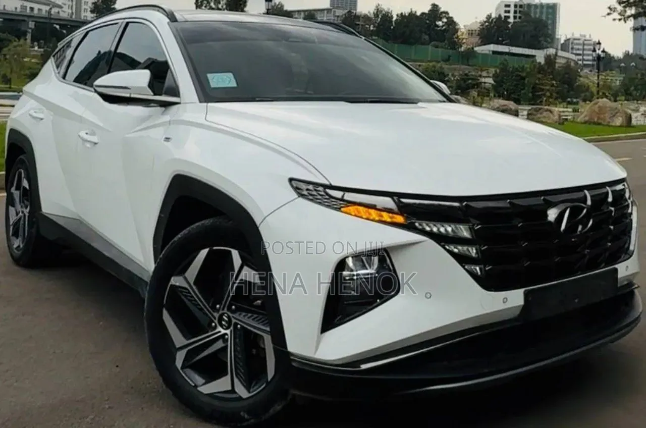Hyundai Tucson 2021 White