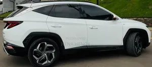 Hyundai Tucson 2021 White