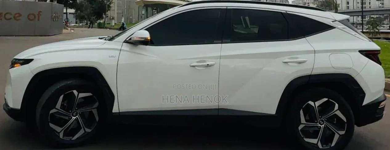 Hyundai Tucson 2021 White