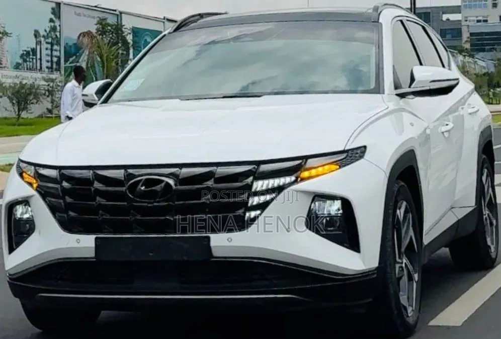Hyundai Tucson 2021 White