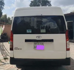 Toyota HiAce 2020