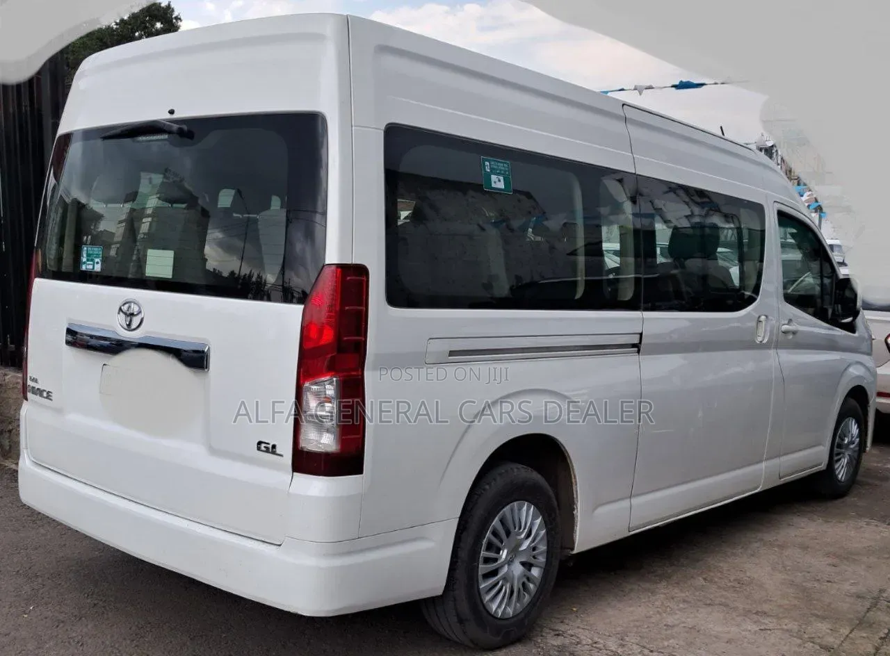 Toyota HiAce 2020