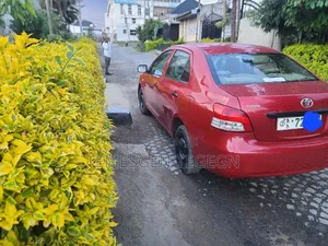 Toyota Yaris 2011