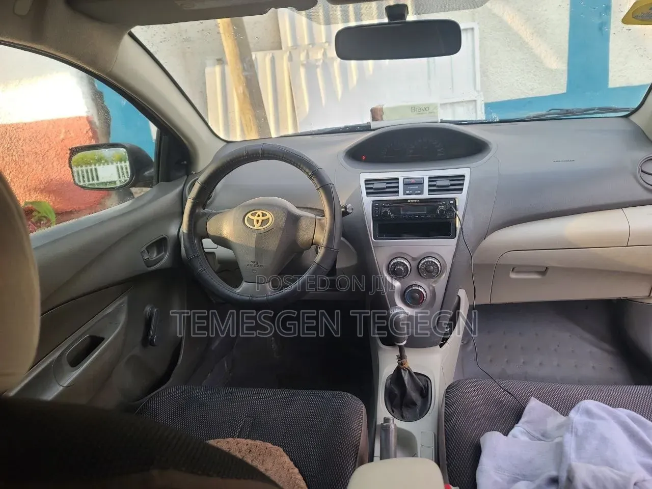 Toyota Yaris 2011