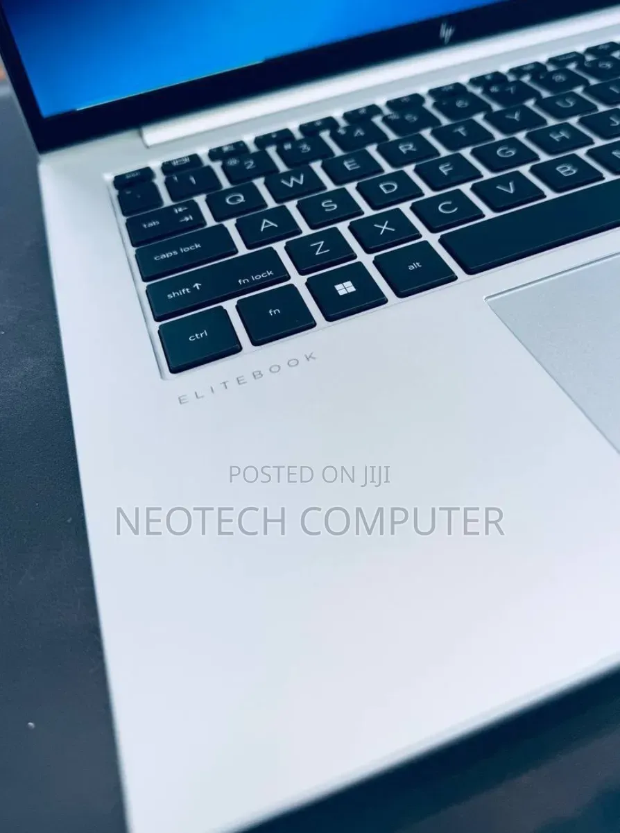 New Laptop HP EliteBook 840 G10 16GB Intel Core i7 SSD 512GB