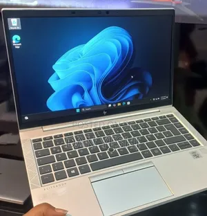 New Laptop HP EliteBook 840 G7 16GB Intel Core i5 SSD 512GB