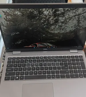 New Laptop Dell Latitude 5540 16GB Intel Core i7 SSD 512GB