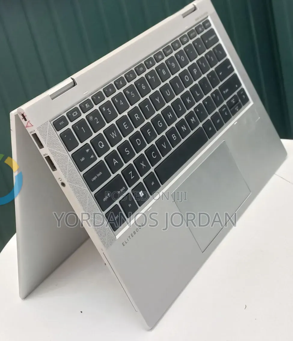 New Laptop HP EliteBook 830 G8 32GB Intel Core i7 SSD 512GB