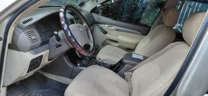 Toyota Land Cruiser Prado 2006 Gold