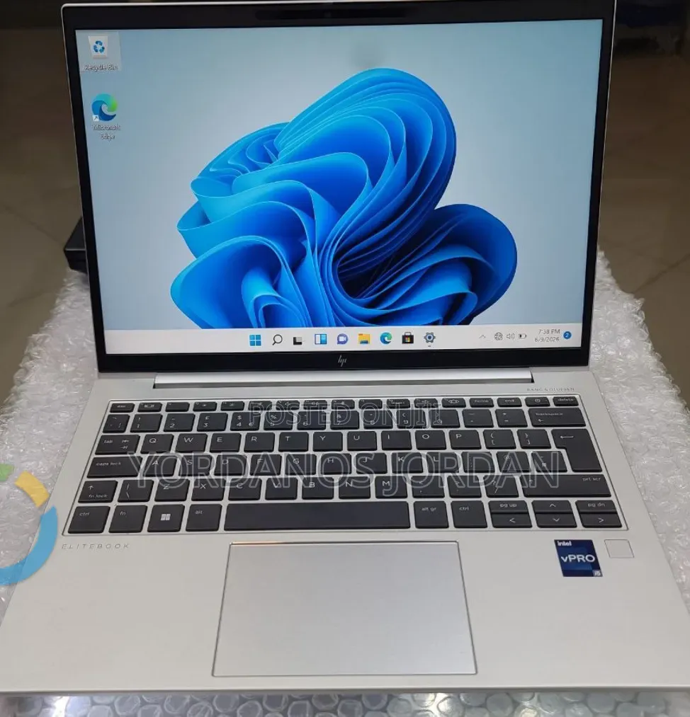 New Laptop HP EliteBook 830 G9 16GB Intel Core i5 SSD 512GB