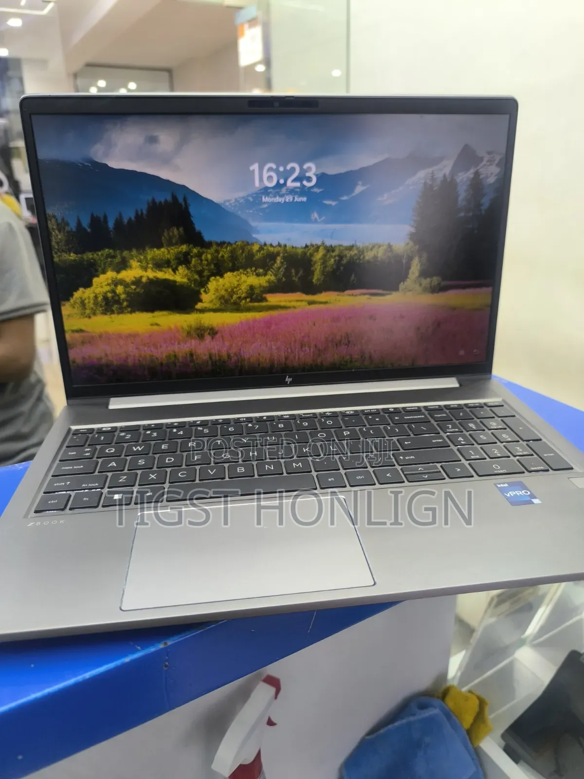New Laptop HP ZBook Firefly 16 G10 32GB Intel Core i7 SSD 512GB